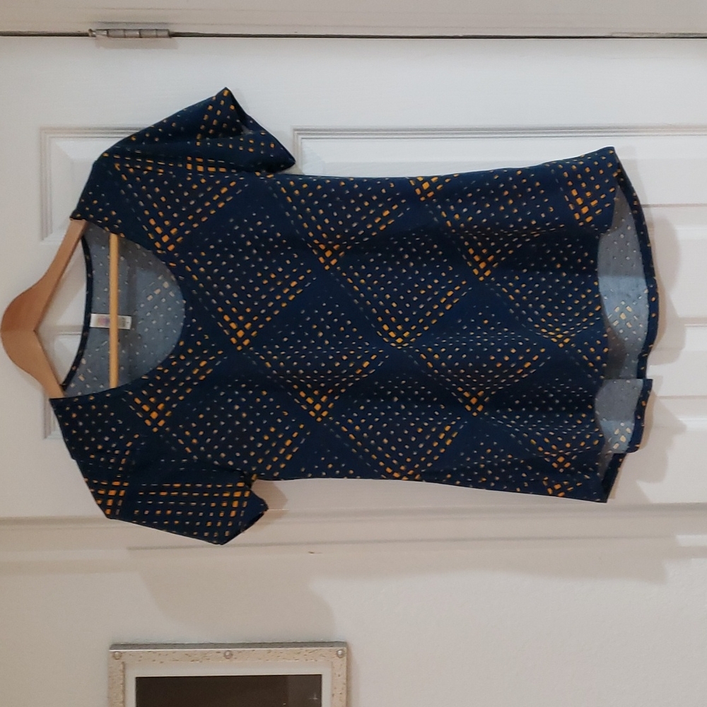 LuLaRoe Navy Geometric Tee size Small